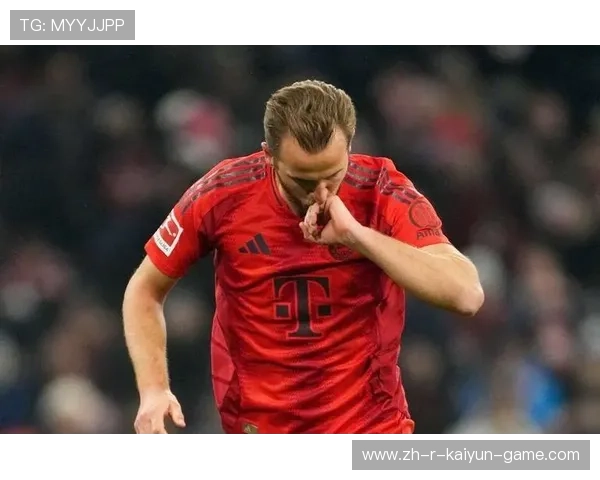 凯恩禁区内抢点头球定乾坤——一双鞋带来的决定性瞬间